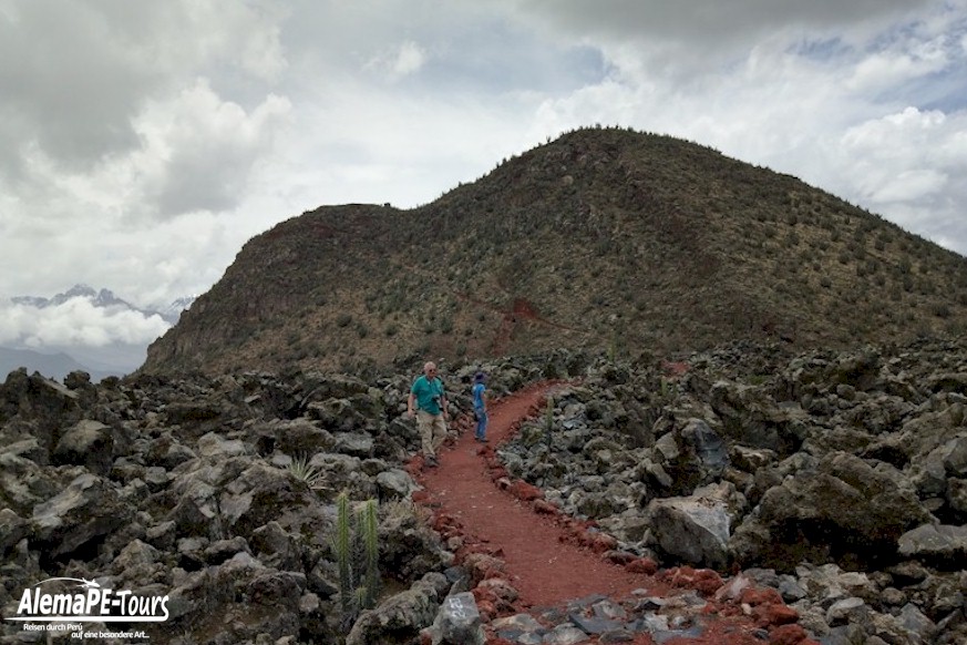 AlemaPETours Trekking en Andagua & Valle de los Volcanes