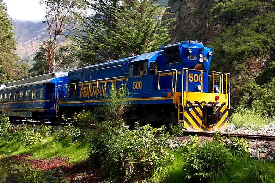 AlemaPE-Tours | Railway between Cusco and Poroy rehabilitated for train ...